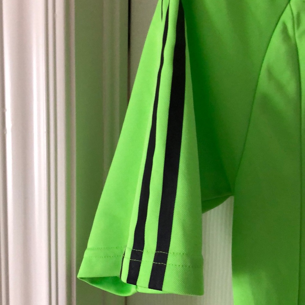 Adidas top - Picture 4 of 5